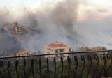 بالصور: اندلاع النيران في احراج مزرعة يشوع والقرنة الحمراء وزكريت