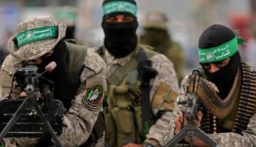إعلام العدو: حماس تخوض قتالاً عنيفاً ضد الجيش الإسرائيلي في مخيمات الوسط ورفح