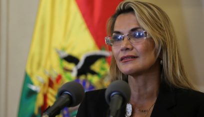 رئيسة بوليفيا: طرد سفيرة المكسيك وديبلوماسيين إسبانيين اثنين