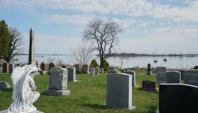 جزيرة هارت في نيويورك.. مقبرة جماعية لضحايا كورونا!