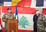 رئيس هيئة أركان الجيوش الفرنسية يقلد قائد الجيش وسام جوقة الشرف من رتبة ضابط