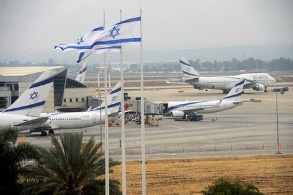 إعلام العدو: تأخير رحلات في مطار بن غوريون بعد إطلاق صواريخ على تل أبيب