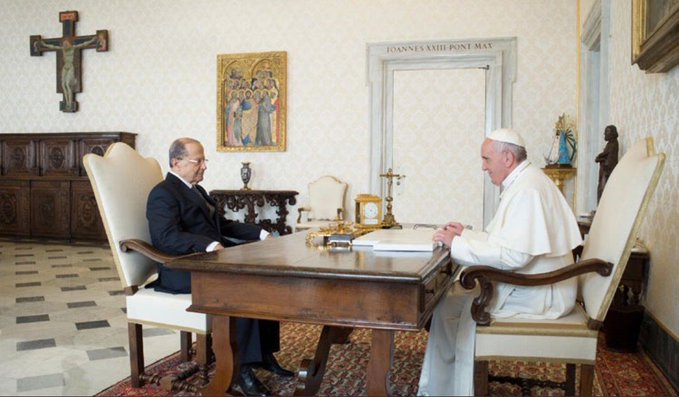 الرئيس عون تلقى رسالة من البابا: لقاء التقاليد الدينية المتنوعة في لبنان يشكل شهادة حقة للعالم بأسره