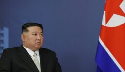 زعيم كوريا الشمالية يجري تفتيشًا على مصانع للذخيرة