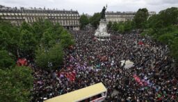 تظاهرات حاشدة ضد صعود اليمين تعم شوارع مدن فرنسا