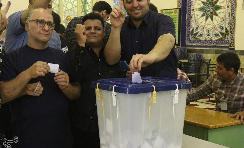 ايران: تمديد فترة التصويت للانتخابات الرئاسية حتى الساعة 12:00 من منتصف الليل